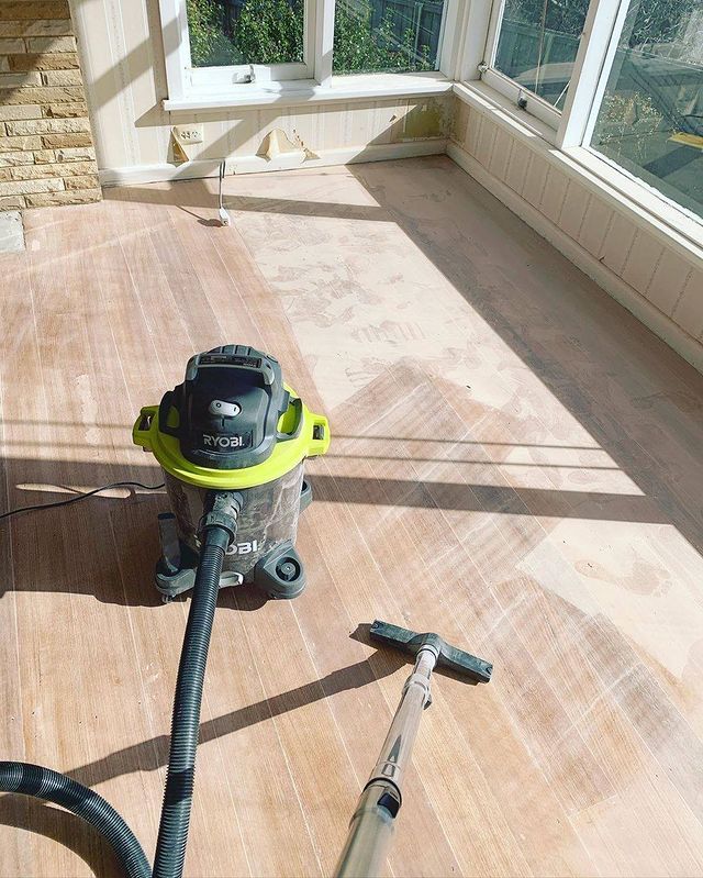 seeking_sunday recently purchased her first family home, and has been sanding back her wooden floors. Luckily she had her trusty Wet & Dry vac ready to take care of the mess 👌
◦
◦
◦
#Ryobi #RyobiAu #batterypowered #RyobiMade #ONEplus #MyRyobi #18V #Ryobipowertools #cleaning #vac #workshop #woodwork #organise #woodworkingshop #woodisgood #tidy #springcleaning #shop #maker #making #wetdryvac #shopvac #clean #cleanup #cleaningtips #renovation #hardwoodfloors #sanding #cleaning #clean