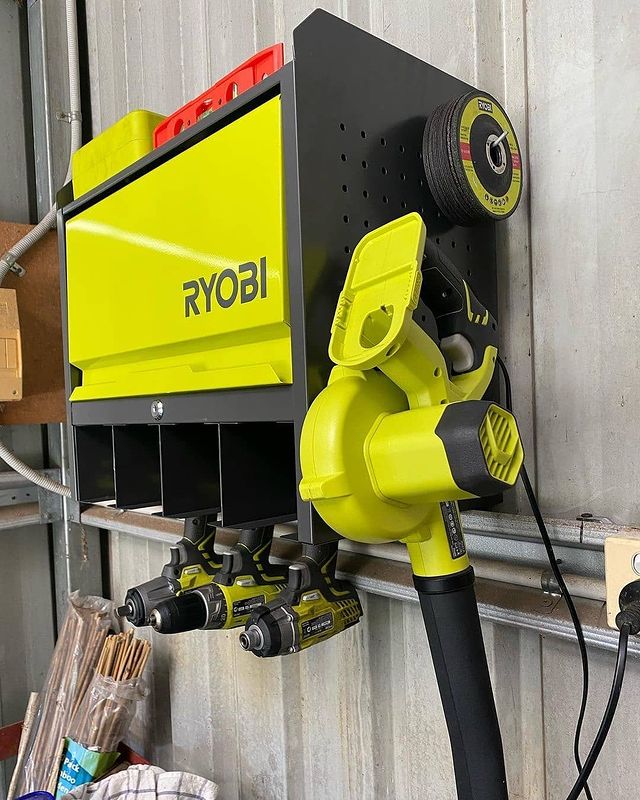 kellyannebray_ has used the RYOBI Hanging Wall Storage to get the shed more organised 👌