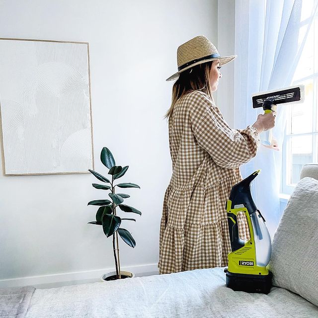 AD - I swear I have spent half my life cleaning windows among other house chores! But now I have discovered the RYOBI ONE+ 18V Window Vac Kit and it takes less than half the time it normally takes to clean all the windows! ☺ AND they are crystal clear with no streaks! ✨

I’ve also been getting stuck into the garden and have been using the RYOBI ONE+ 18V Line Trimmer Kit (check out my stories to see!) 🙌

Who said tools were just for men! Ladies these ones are for you! Do you agree?

ryobinz 
#ryobinz 
#madewithonepluslaura