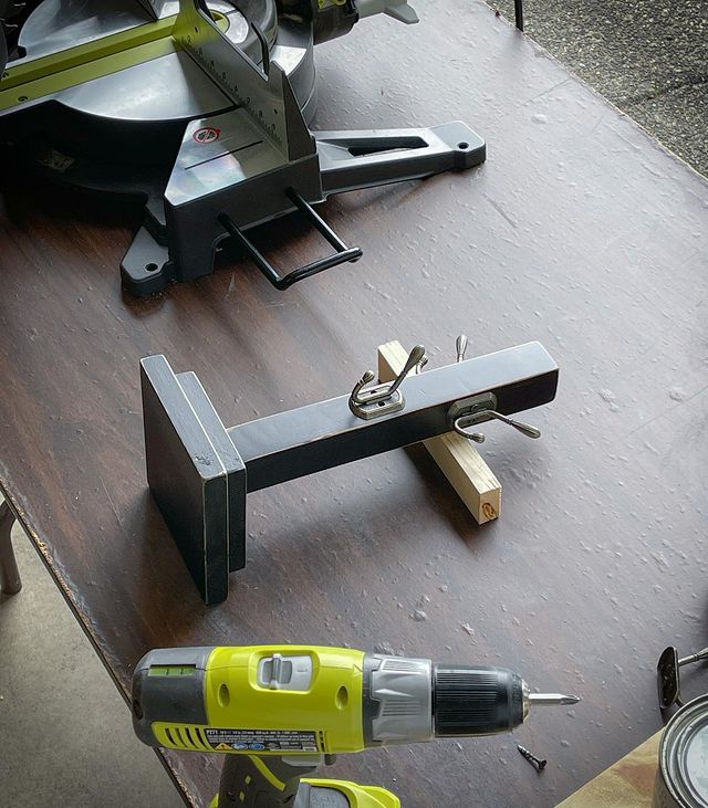 Here is your second chance to guess what I’m making before I reveal the final product! It’s kinda obvious now…?

#grammymadeit
#wooddecor #woodworking #womenwoodworkers #handmade #powertools #powertoolsareforgirls #ryobi #ryobipowertools