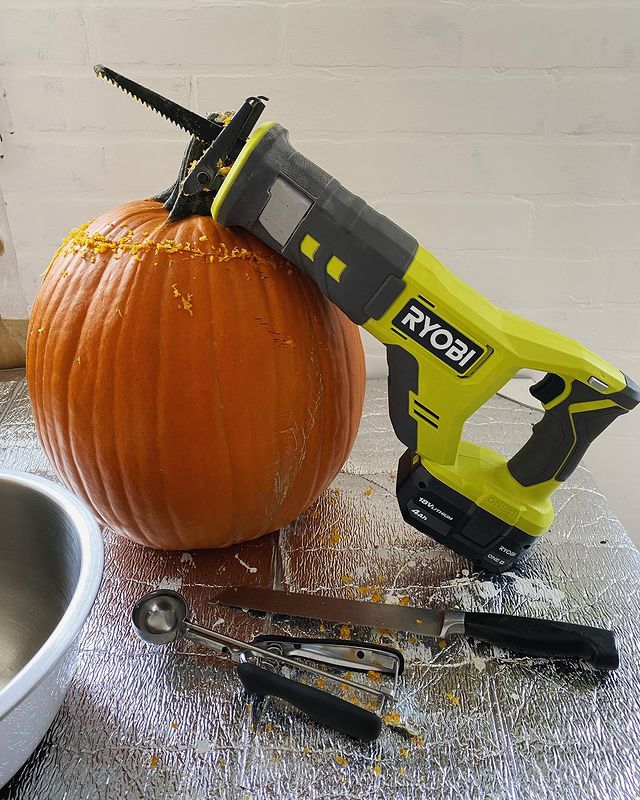 It’s important to have the right tools! Thanks #ryobi! #ryobipowertools Not sponsored. Happy Halloween! 🧡🎃🧡