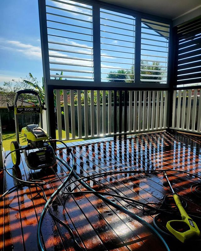 There is nothing more satisfying than using a RYOBI pressure washer 😍

@touchofclasspropertymaint tackles big outdoor cleaning jobs with the RYOBI 2100W 2750psi Pressure Washer.

Add this tool to your wish list today!

#RYOBIau #batterypowered #RYOBImade #RYOBIpowertools #cleaning #deck