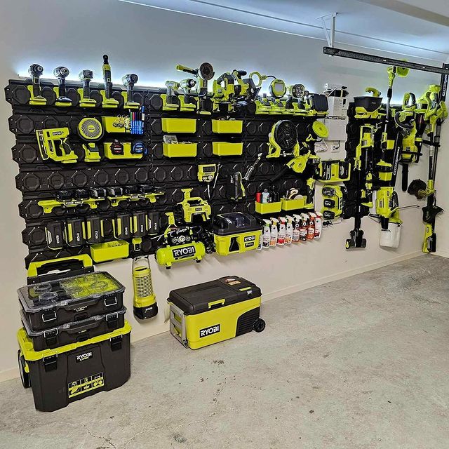 Every year, on April 26, the day is dedicated to proper planning, cleaning up, and decluttering — Get Organised Day!

Check out how some of our MyRYOBI Community members are using the Link Modular System to organise their space.

Add RYOBI LINK to your wish list today.

📸: Kym L, Barry O and Kyle N.

#RYOBIau #BatteryPowered #PowerTools #Organisation #LinkSystem